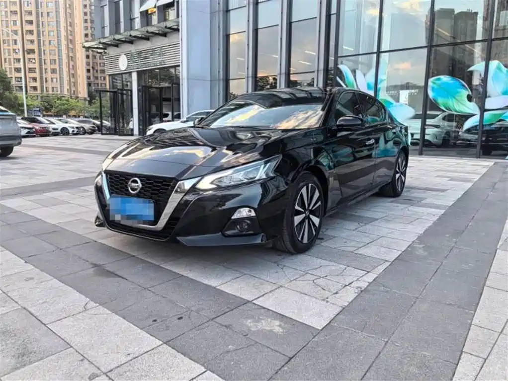 Nissan Teana 2023