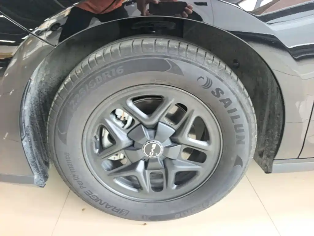 BYD Seal 05 DM-i — миниатюра 23