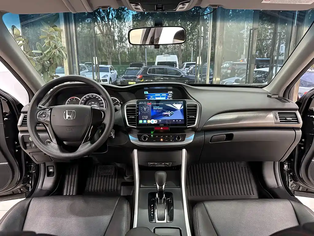 Honda Accord — миниатюра 9