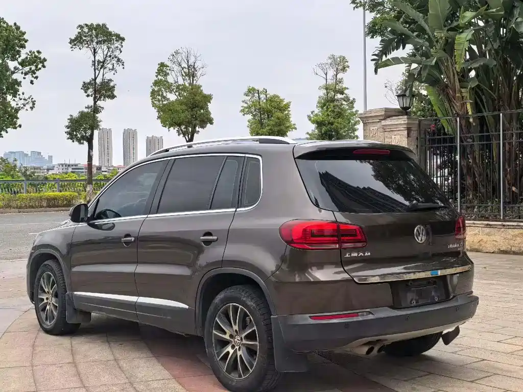Volkswagen Tiguan 2013 1.8TSI AT Luxury