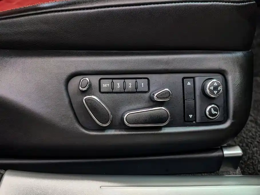 Bentley Flying Spur — миниатюра 15