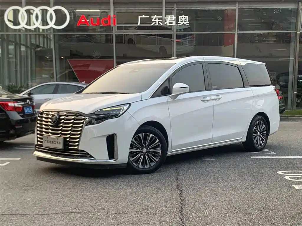 Buick GL8 2023
