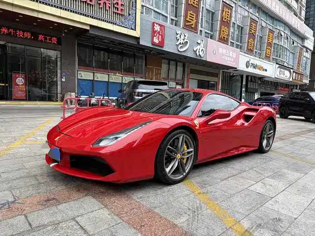 FERRARI 488 2017