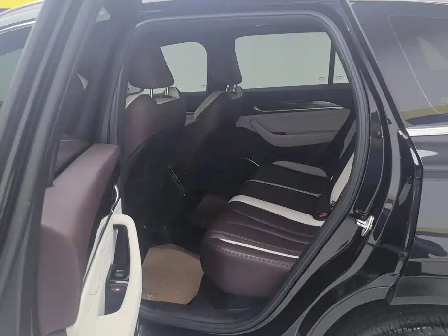 Geely Xingyue L — миниатюра 11