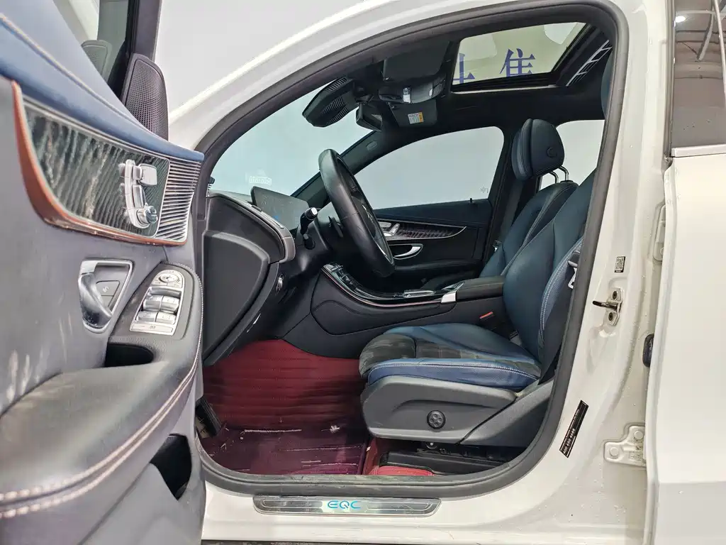Mercedes-Benz EQC — миниатюра 11