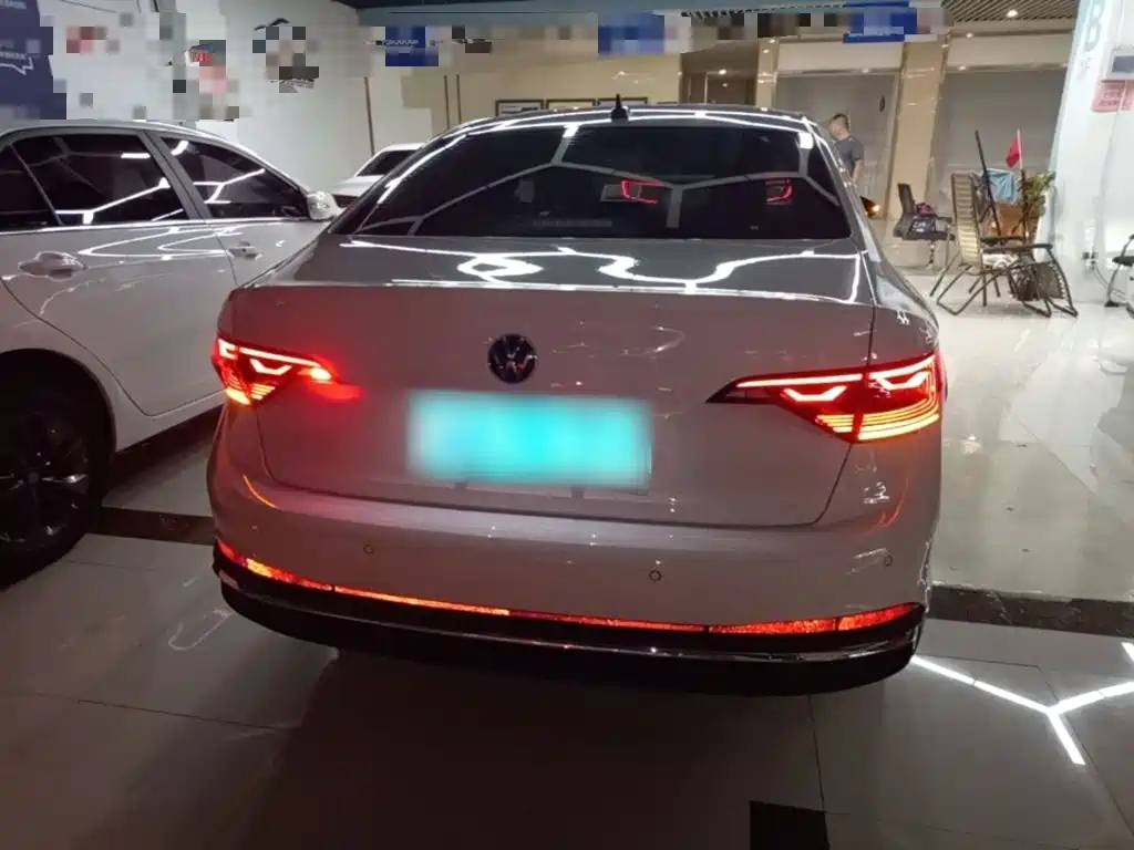 Volkswagen Sagitar — миниатюра 6