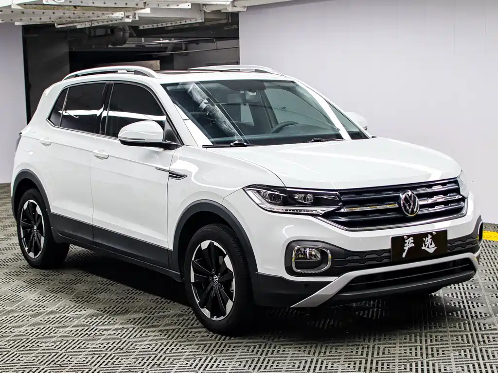 Volkswagen Tacqua 2021 1.5L AT Smart Connect