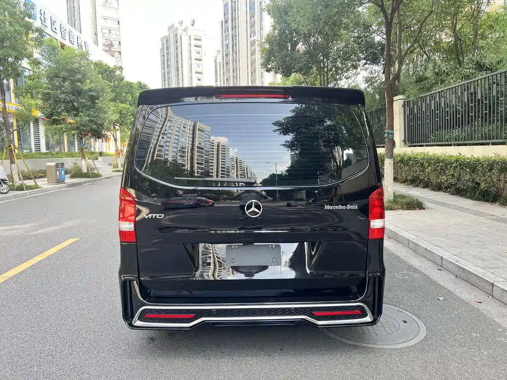 MERCEDES-BENZ VITO