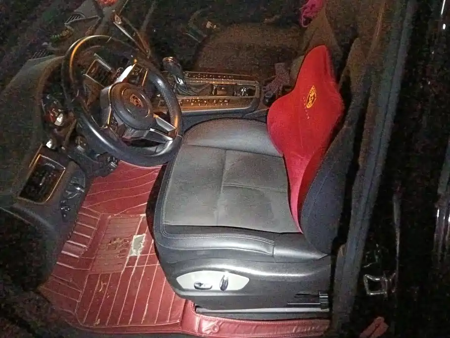 Porsche Macan — миниатюра 9