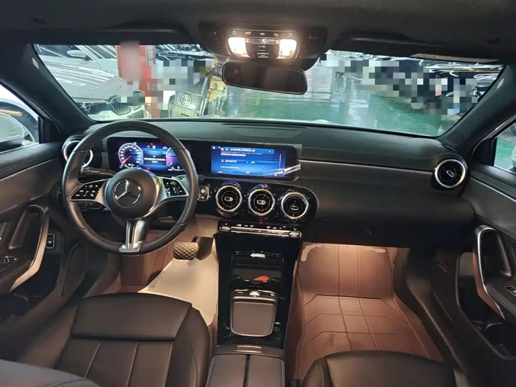 Mercedes-Benz A-Class — миниатюра 10