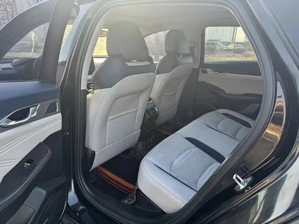 GEELY AUTOMOBILE XINGRUI