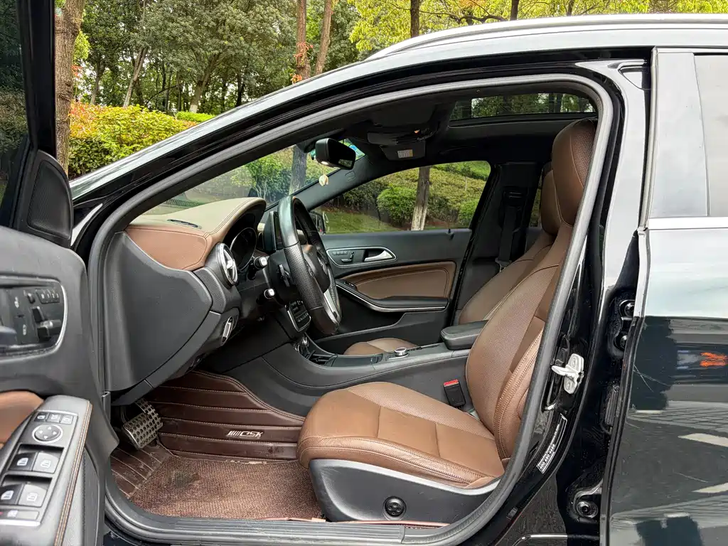 Mercedes-Benz GLA — миниатюра 8