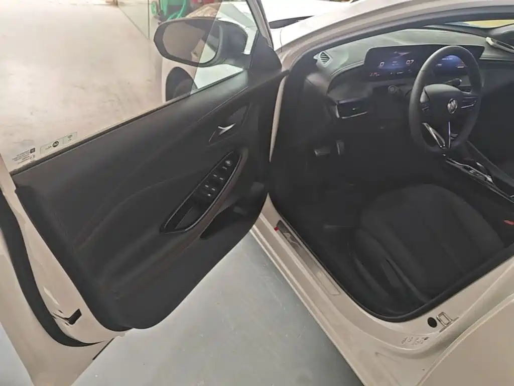Buick Verano — миниатюра 16