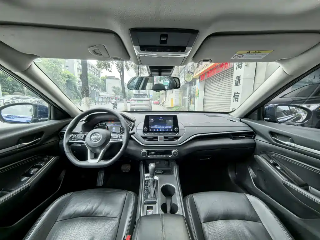 Nissan Altima 2019 2.0L XL Upper