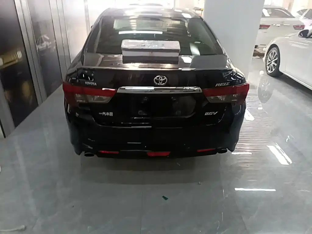 Toyota Reiz — миниатюра 6