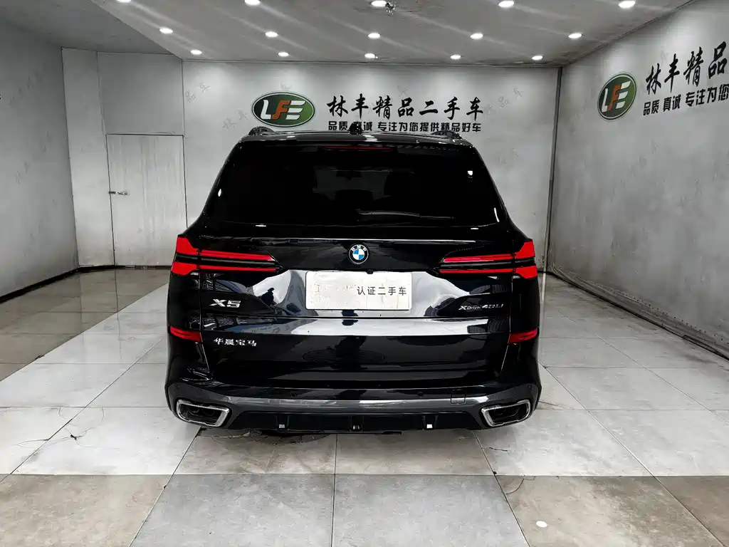 BMW X5 2025 xDrive 40Li M Sport