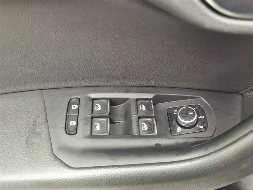 Volkswagen Touareg 2021 2.0TSI