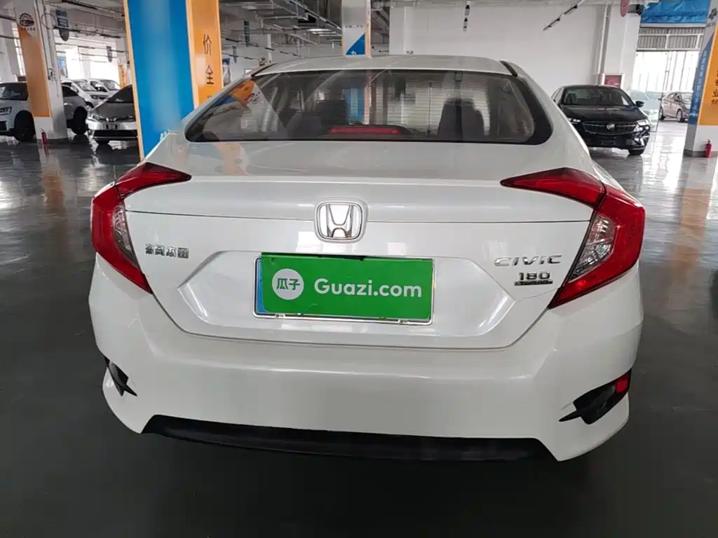Honda Civic — миниатюра 6