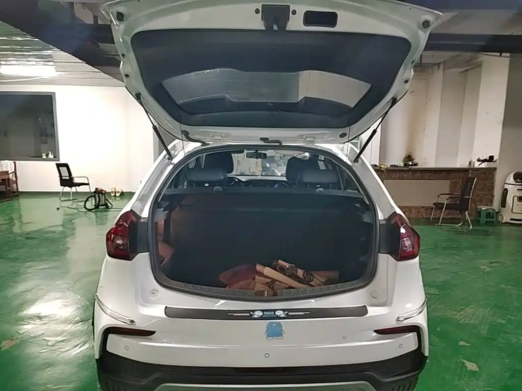 Geely Vision X3 — миниатюра 19
