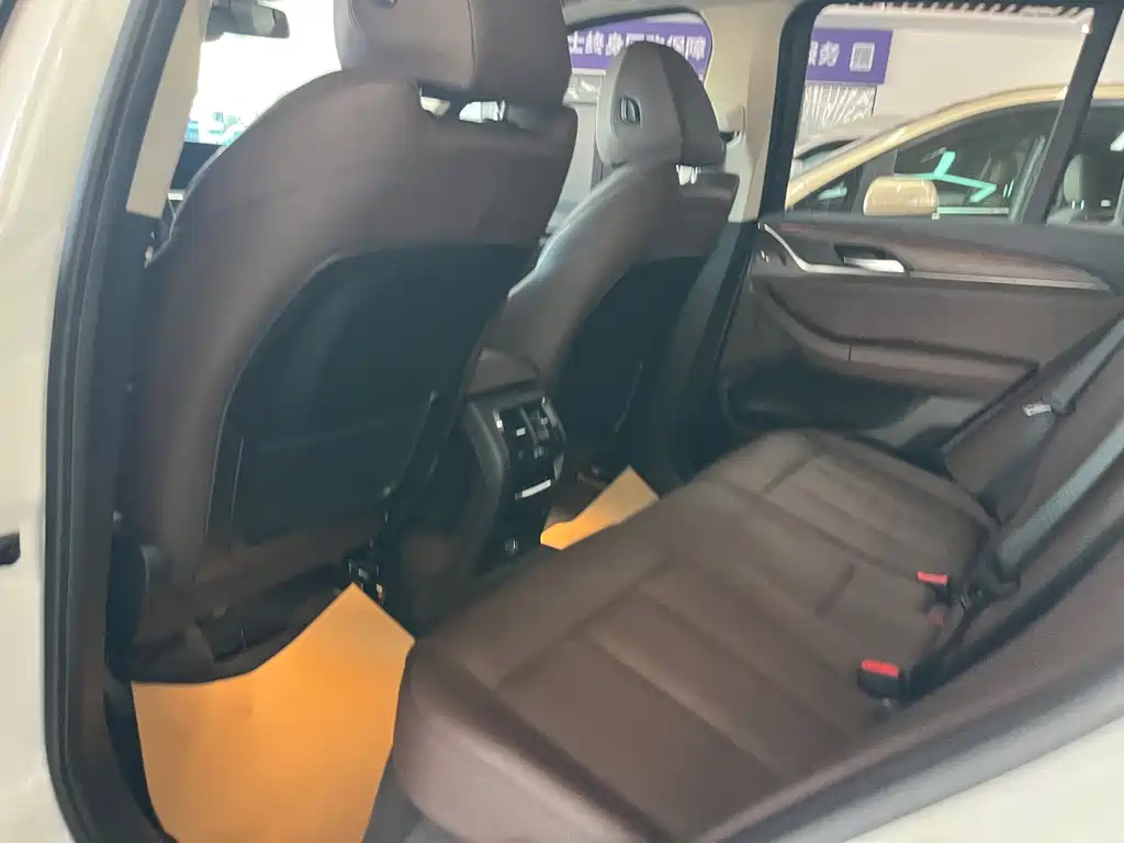 BMW X3 — миниатюра 7