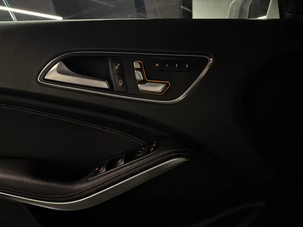 Mercedes-Benz GLA — миниатюра 3