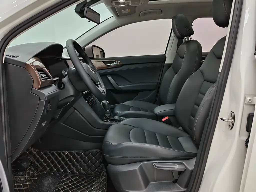 Volkswagen Tharu — миниатюра 7