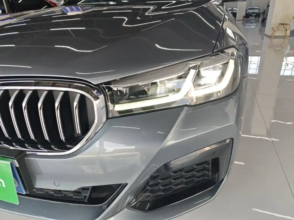 BMW 5 Series (Import) — миниатюра 24