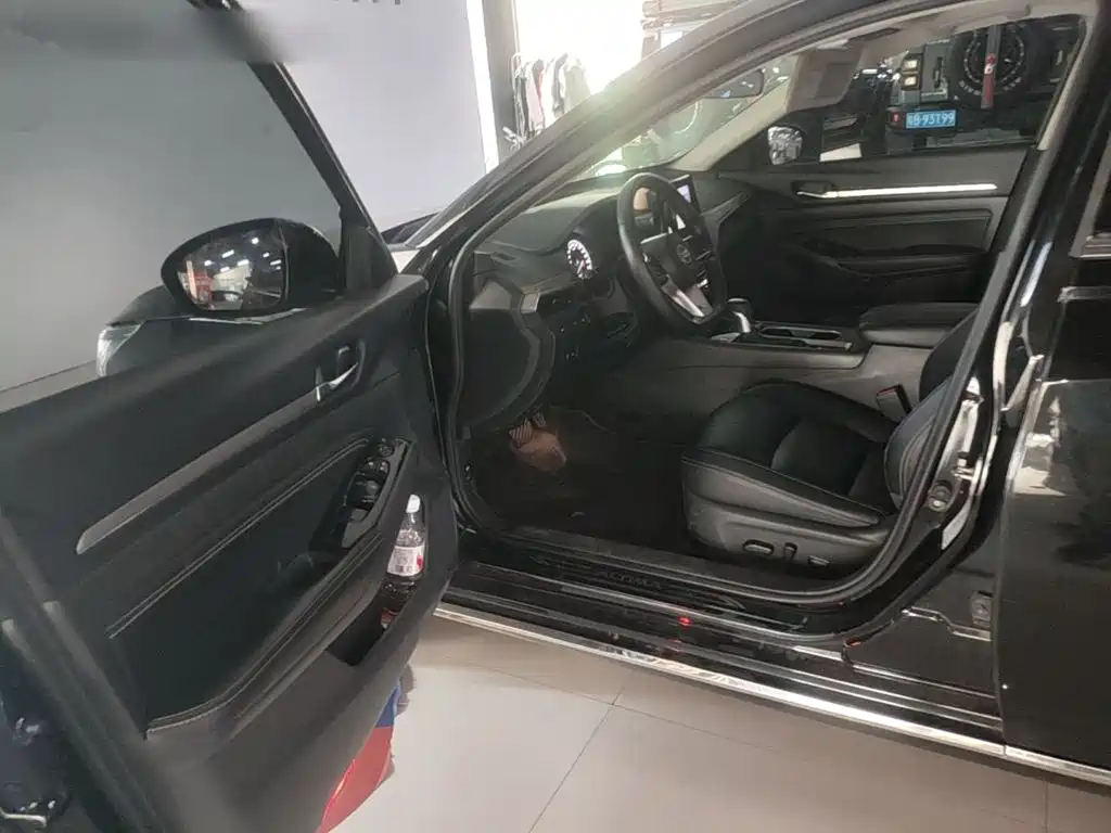 Nissan Teana — миниатюра 16