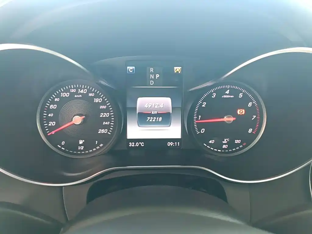 Mercedes-Benz C-Class — миниатюра 12