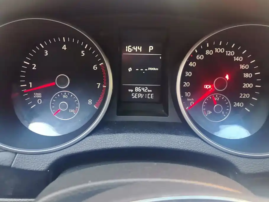 Volkswagen Golf — миниатюра 14