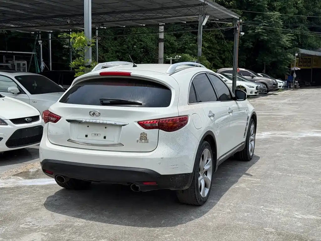 Infiniti FX 2011 FX35 Standard