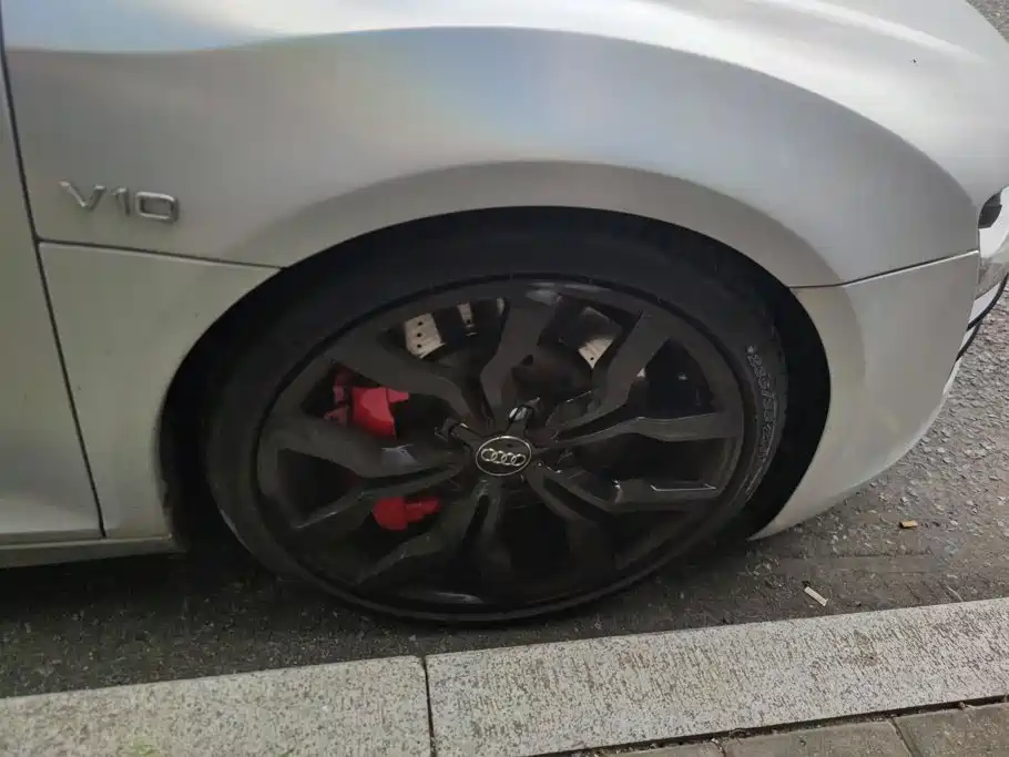 Audi R8 — миниатюра 6