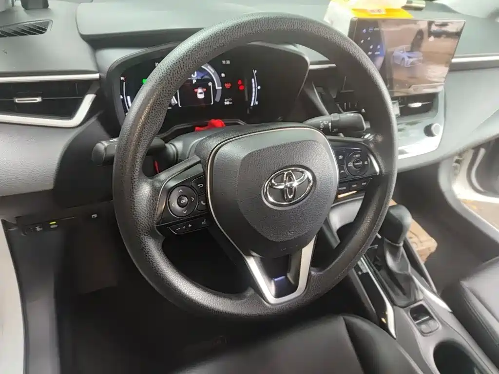 Toyota Corolla — миниатюра 3