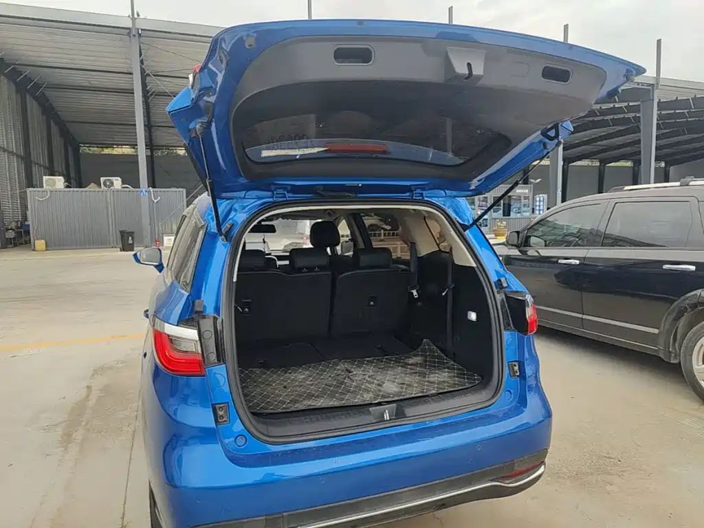 BYD MAX — миниатюра 19