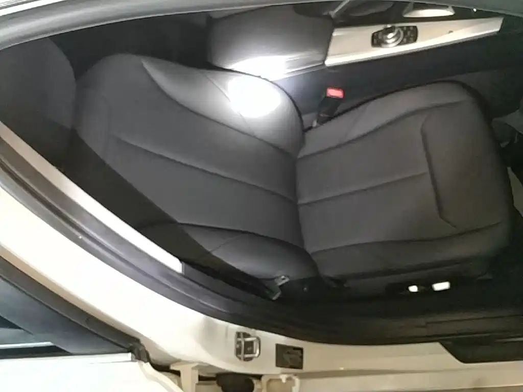 BMW 3 Series — миниатюра 25