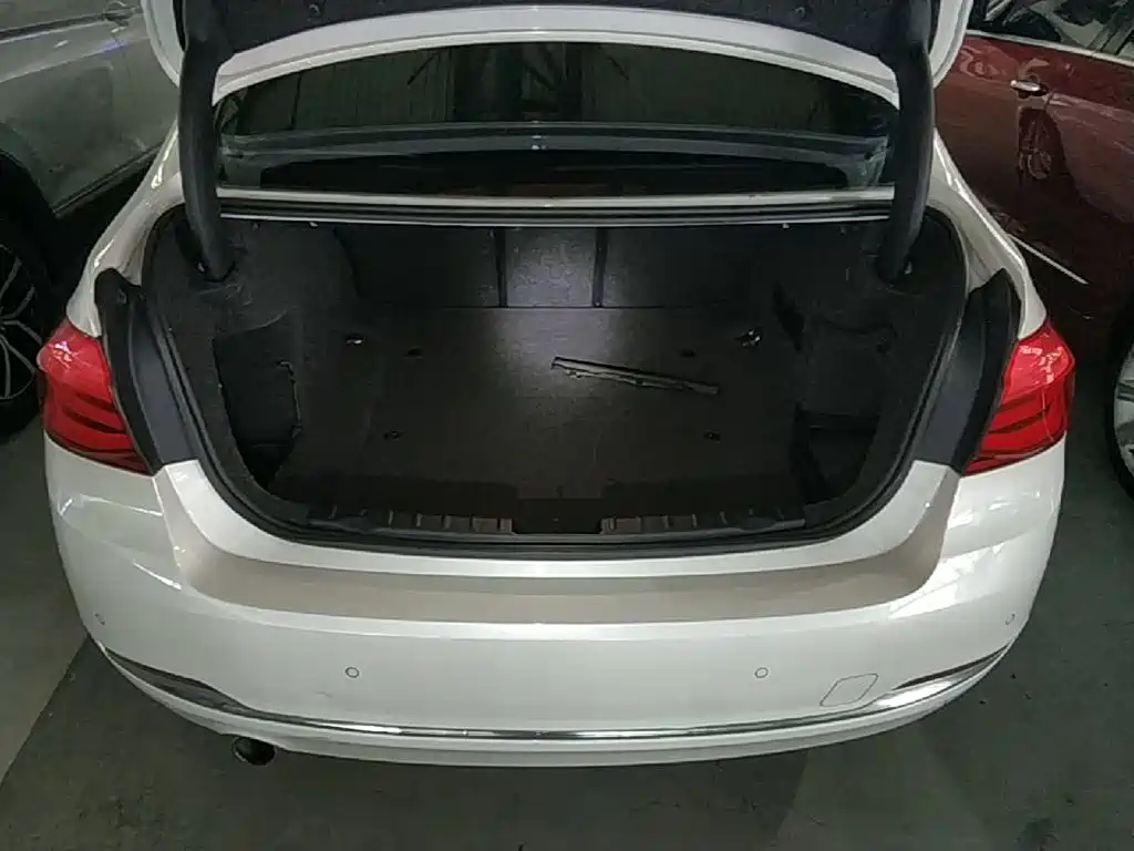BMW 3 Series — миниатюра 19