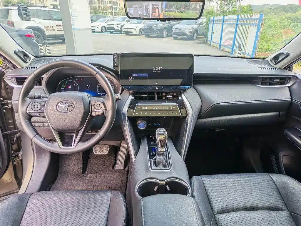 Toyota Harrier — миниатюра 10