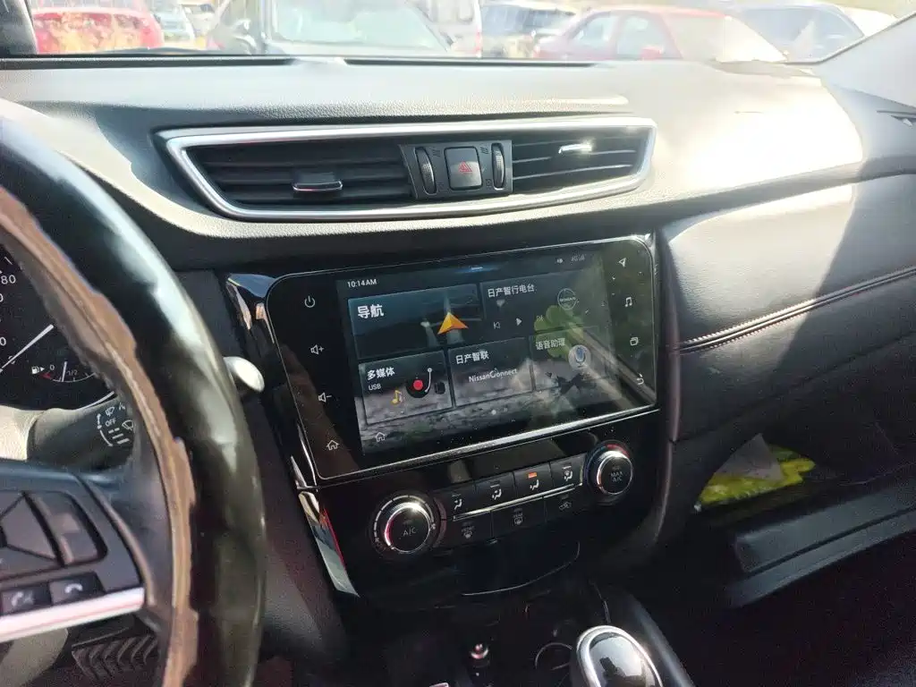 Nissan Qashqai — миниатюра 14