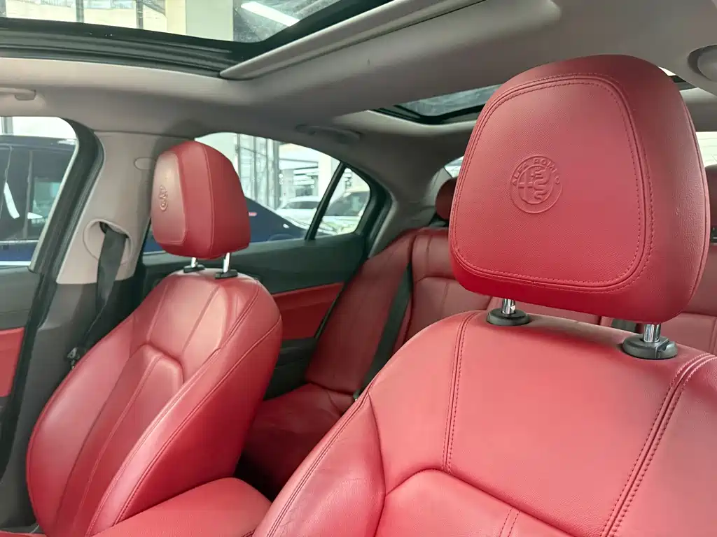 Alfa Romeo Giulia — миниатюра 6