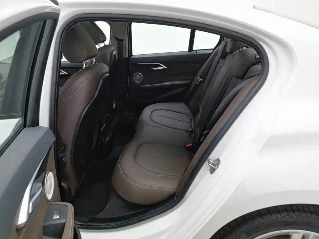 BMW 1 Series — миниатюра 15