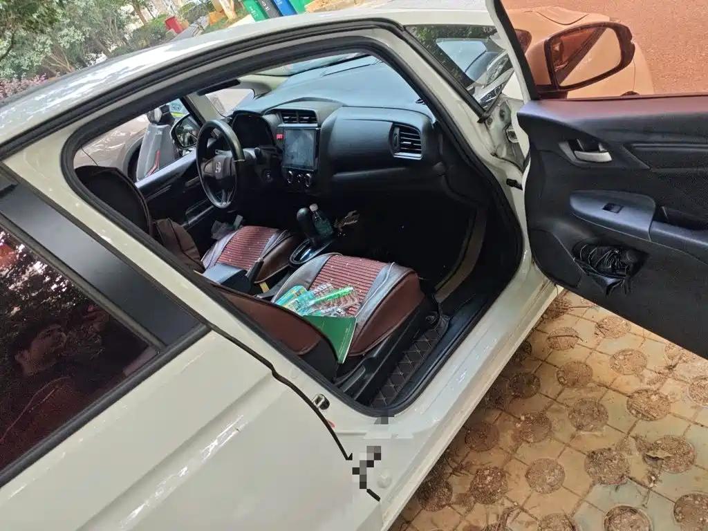 Honda Fit — миниатюра 19