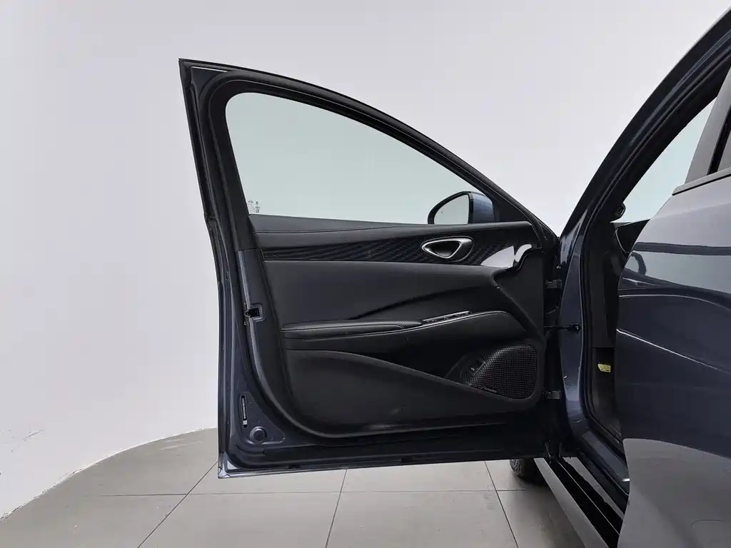BYD Seal — миниатюра 8
