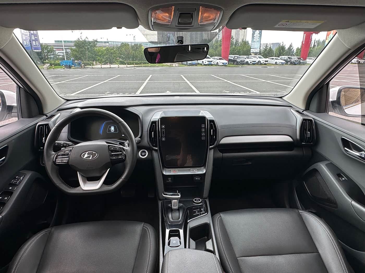 Hyundai Beijing Hyundai ix35 1.4 л 2023 г. Белый, пробег 28000 км