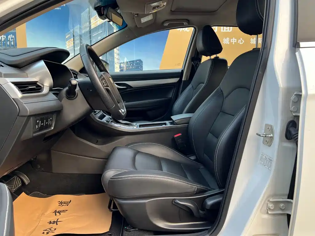 Geely Emgrand — миниатюра 3