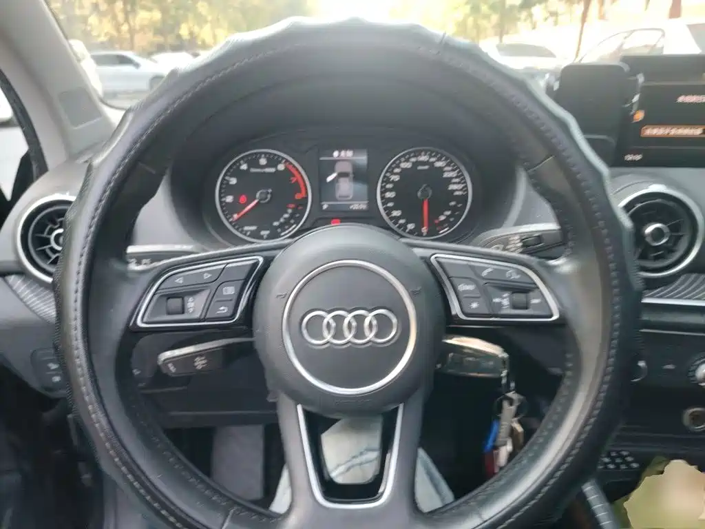 Audi Q2L — миниатюра 11
