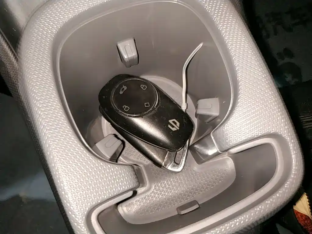 Leapmotor Leapmotor T03 — миниатюра 9