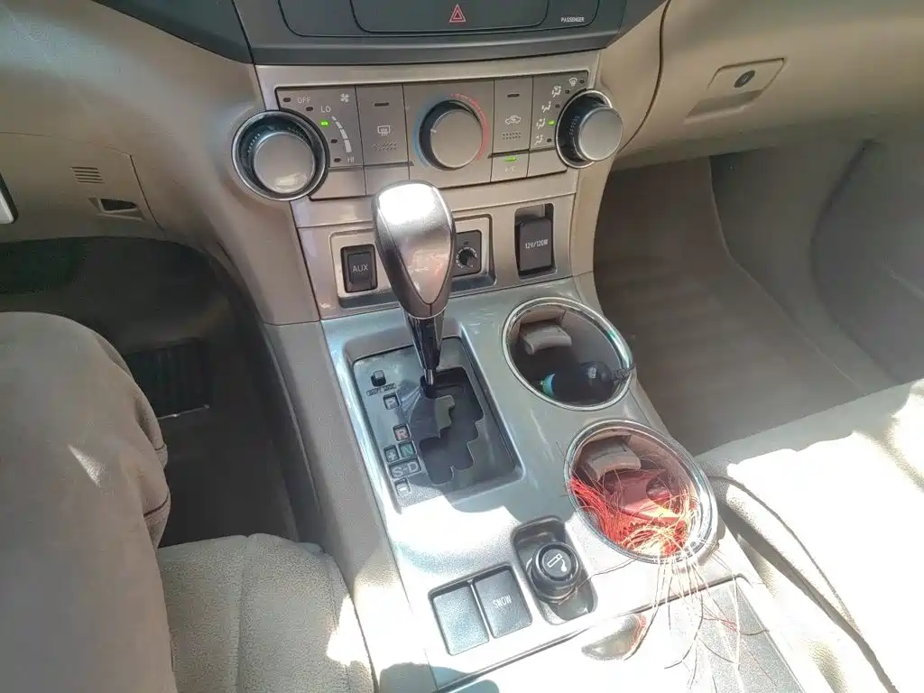 Toyota Highlander — миниатюра 10