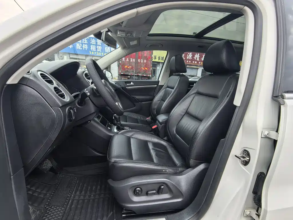 Volkswagen Tiguan — миниатюра 8