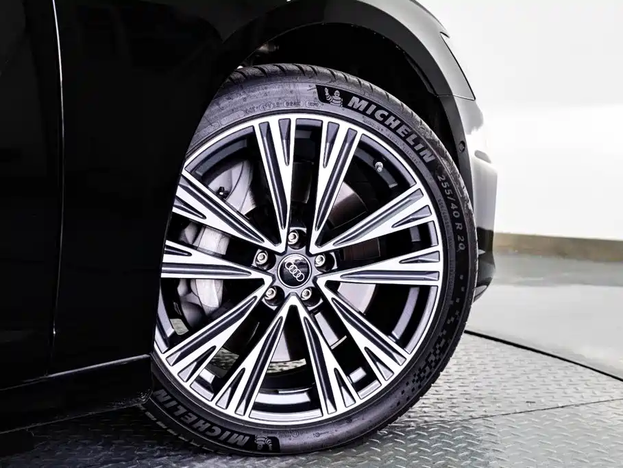 Audi A6L — миниатюра 6