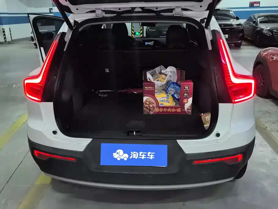 Volvo XC40 — миниатюра 4